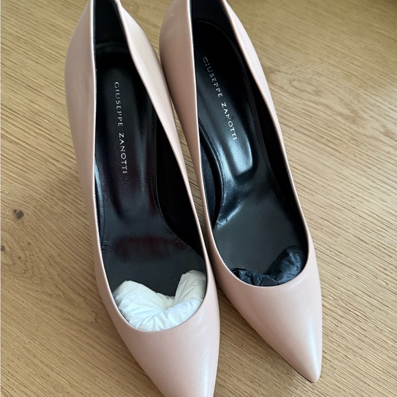 Giuseppe Zanotti Nude Heels - Picture 6 of 6